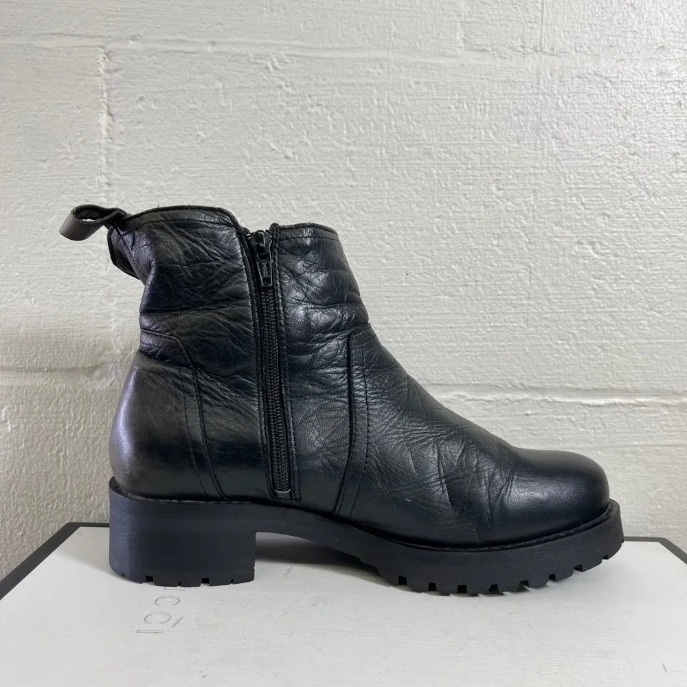 Miz Mooz Poolie Ankle Boots Black Leather Zip Side Women's Size 40 EU/9-9.5 US